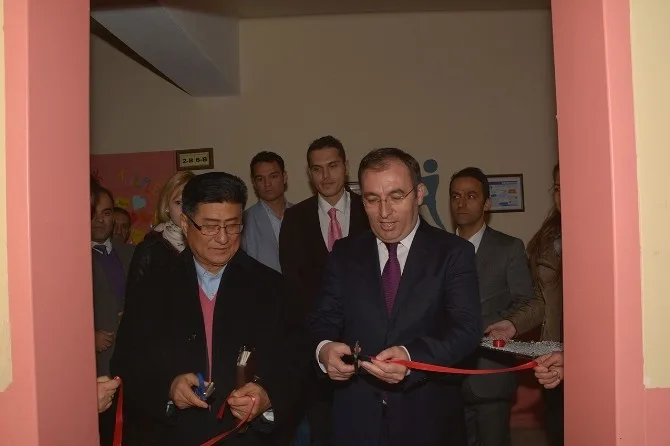 Güney Koreden Çataka Bilgisayar Sınıfı