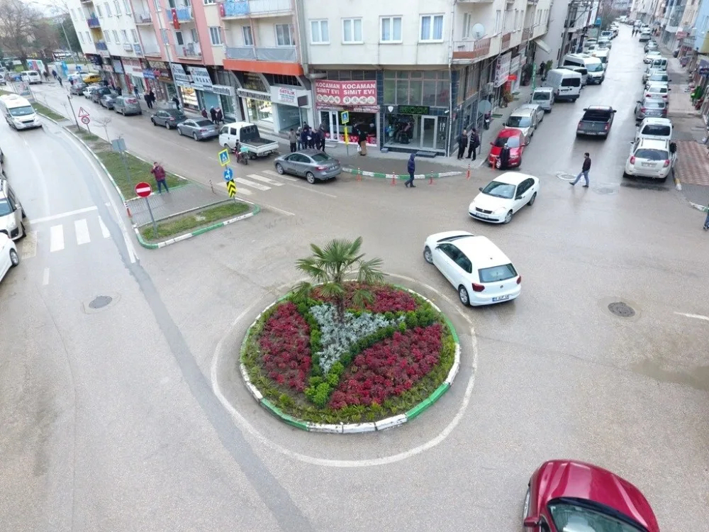 Gürsuda Kent Mobilyaları Ve Yeşil Bütünleşiyor