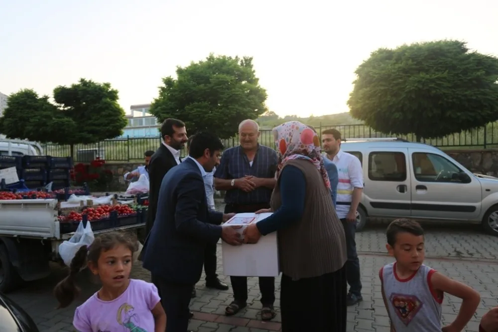 Gürsunun Mahallelerinde Ramazan Bereketi Yaşanıyor