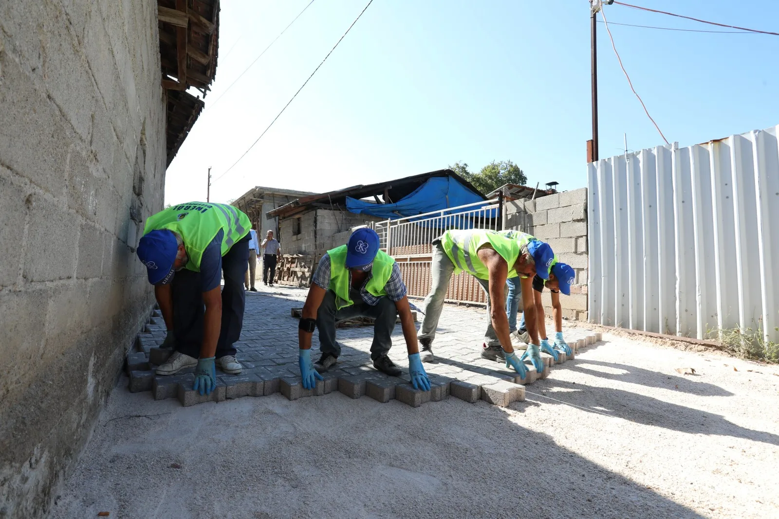 Kırsalda parke taşı uygulaması