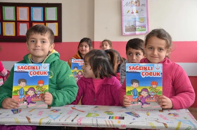 Hasköyde Minik Öğrencilere Diş Taraması