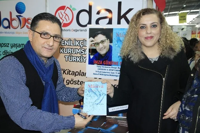 Hayati Koca Masivayı Okurlarına İmzaladı