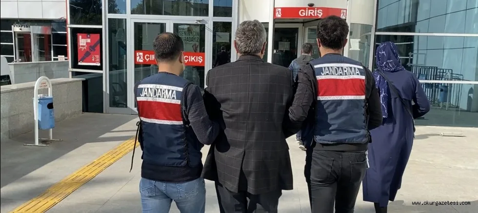 HDP'li eski belediye başkanının da aralarında olduğu 3 kişi Yunanistan'a kaçarken yakalandı