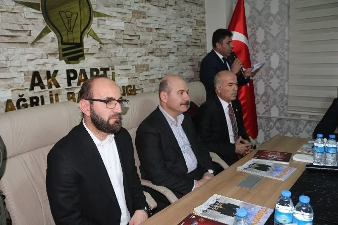İçişleri Bakanı Soylu Ak Parti Ağrı İl Başkanlığını Ziyaret Etti
