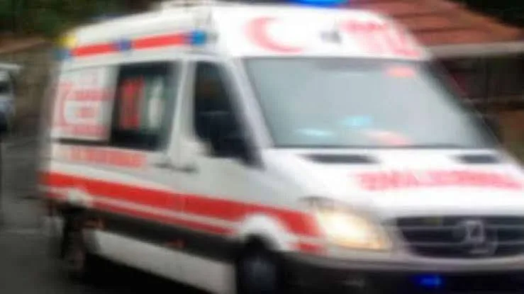 Dördüncü kattan düşen 3 yaşındaki çocuk öldü