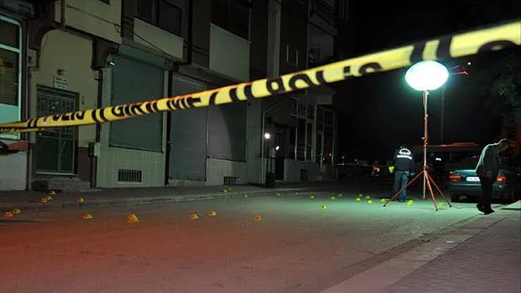 81 yaşındaki adam, 45 yaşındaki karısını öldürüp intihar etti
