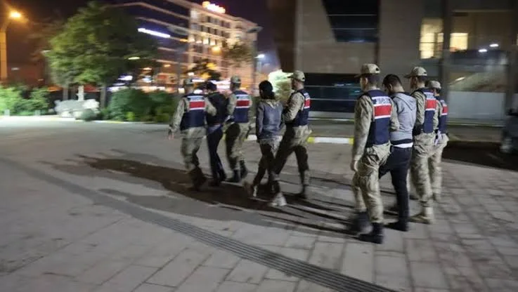 Yakalanan 47 Düzensiz göçmen sınır dışı edildi
