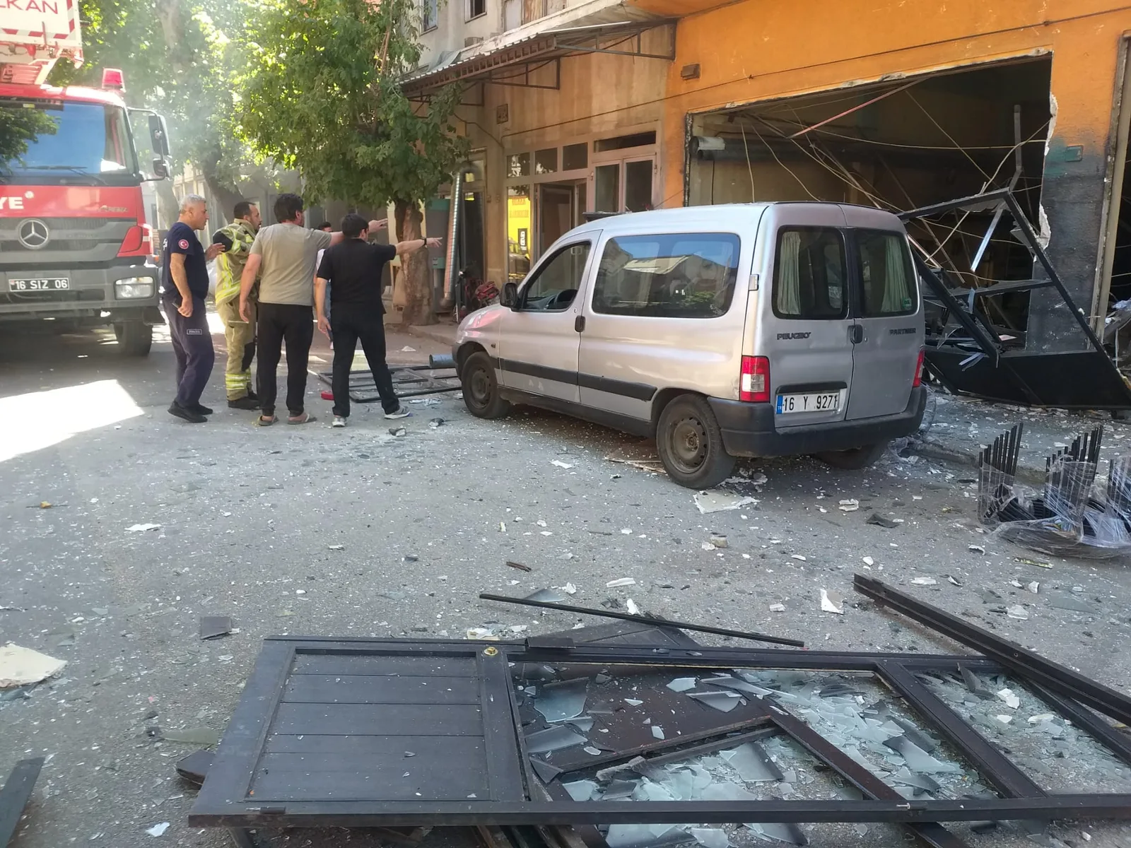 İnegöl'de patlama 2 yaralı
