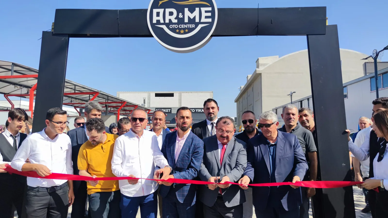 AR & ME Oto Center hizmete açıldı