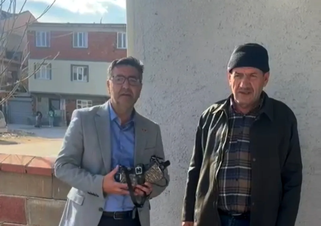 İnegöl'de bulduğu altın dolu çantayı polise teslim etti