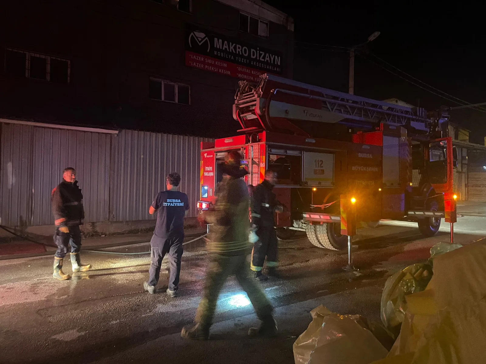 İnegöl'de fabrikada yangın