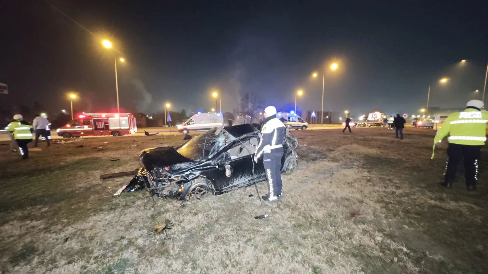 İnegöl'de feci kaza, ekipler seferber oldu