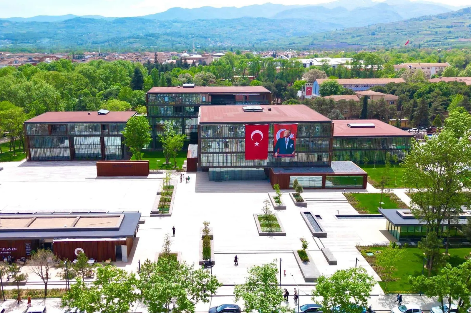 İnegöl Belediyesi Bütçede Gelir Fazlası Verdi