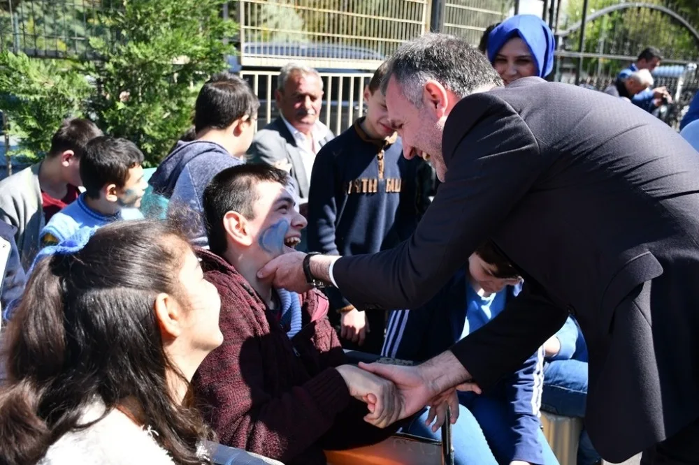 İnegöl Belediyesi Otizme Dikkat Çekti