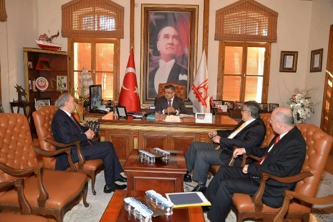 İş Adamlarından Başkan Yağcıya Ziyaret