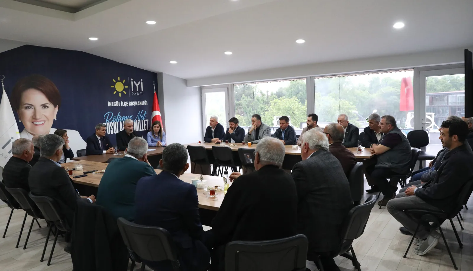 İnegöl'ün il çalıştay raporu, SP ve İyi Parti'ye teslim edildi