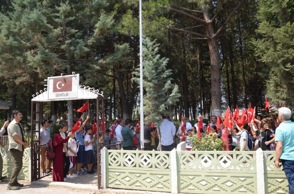 İznik Şehitliğinde Anlamlı Tören