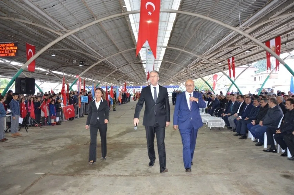 İznikte Cumhuriyet Coşkusu