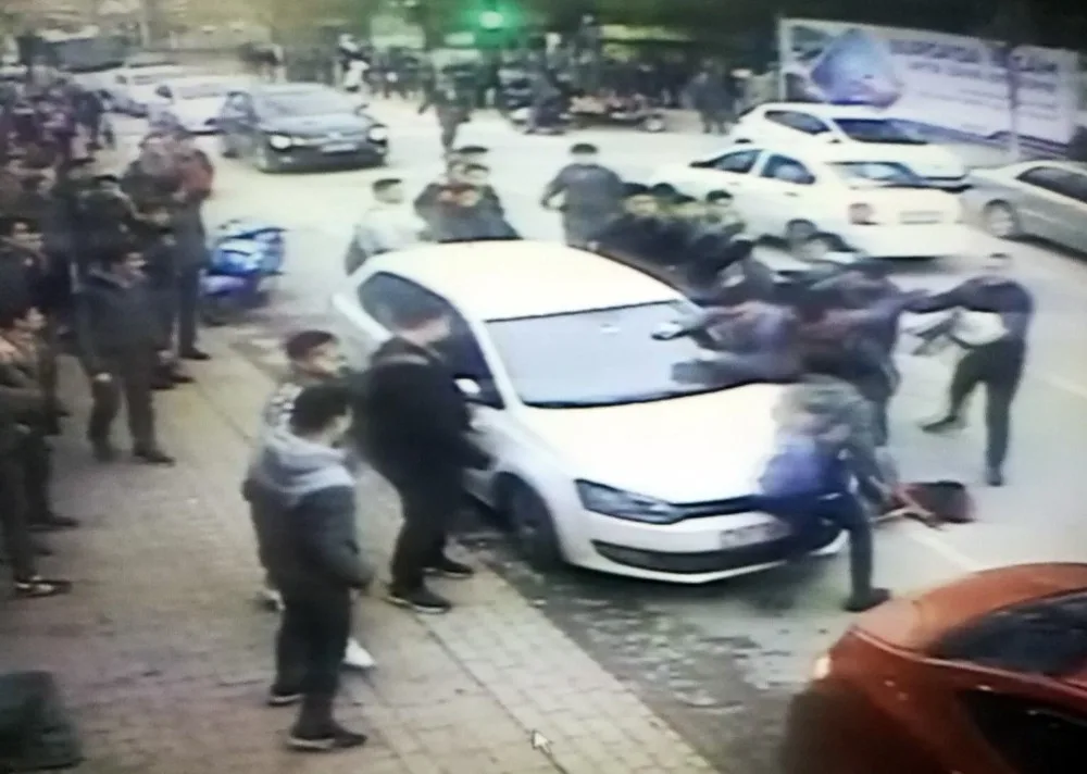 İznikte Öğrenciler Birbirine Girdi