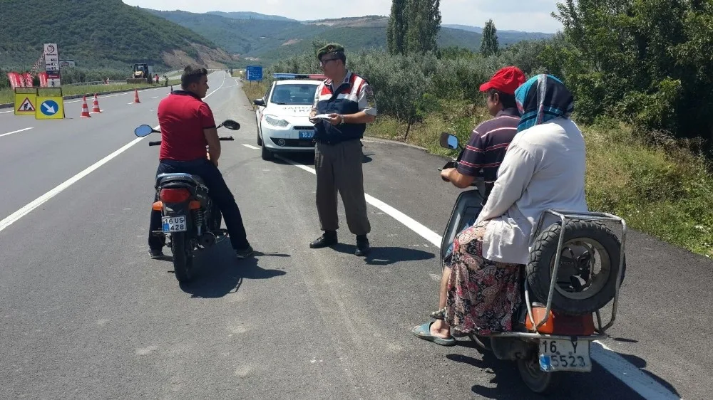 Jandarmadan Motosikletlilere Sıkı Denetim