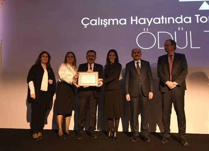 Kadın Yöneticilere Verdiği Önem Mtsoya Ödül Getirdi