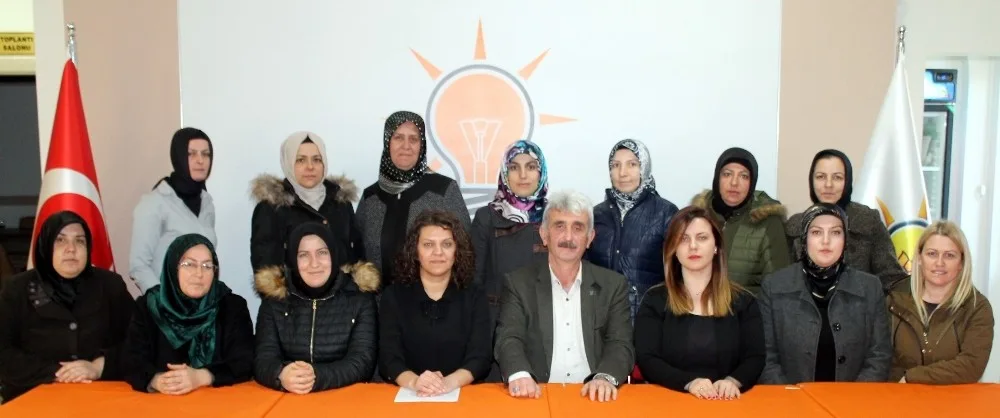 Kamıl: Liderimiz Dünyaya Meydan Okuyor