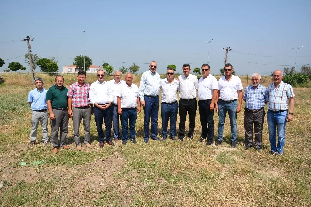 Karacabey Belediyesi Ziraat Odasına Tapuyu Verdi