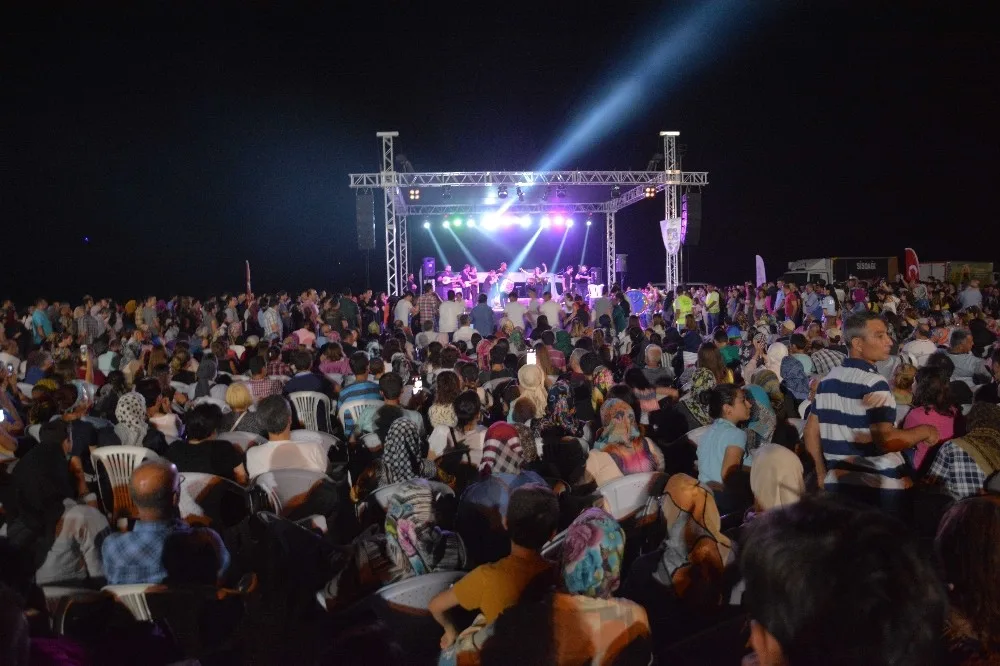 Karacabeyde Ihlamur Festivali