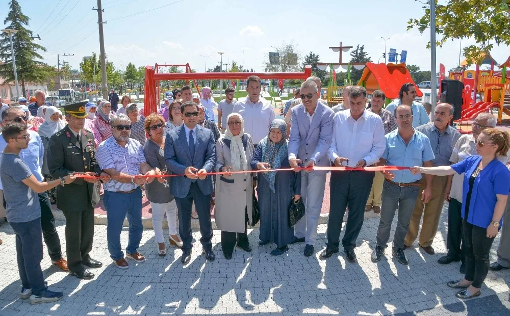 Karacabeyin Yeni Yüzü Açıldı