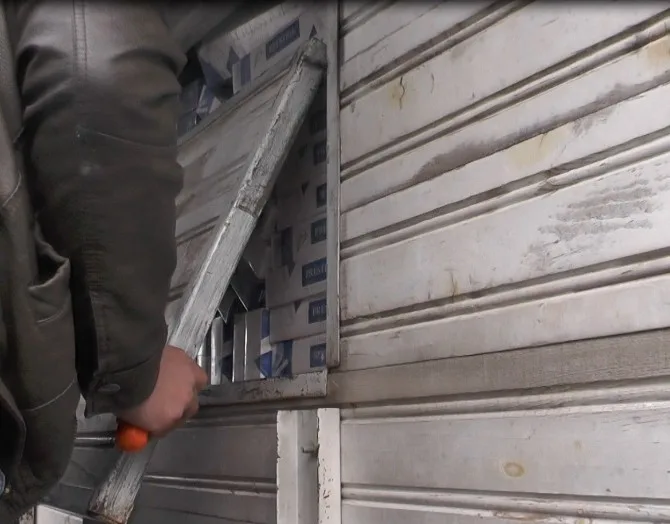 Karsta 6 Bin 690 Paket Kaçak Sigara Ele Geçirildi