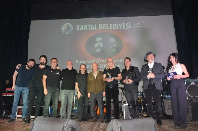 Kartal Belediyesi Cem Karaca Ve Barış Mançoyu Anma Konseri Düzenledi