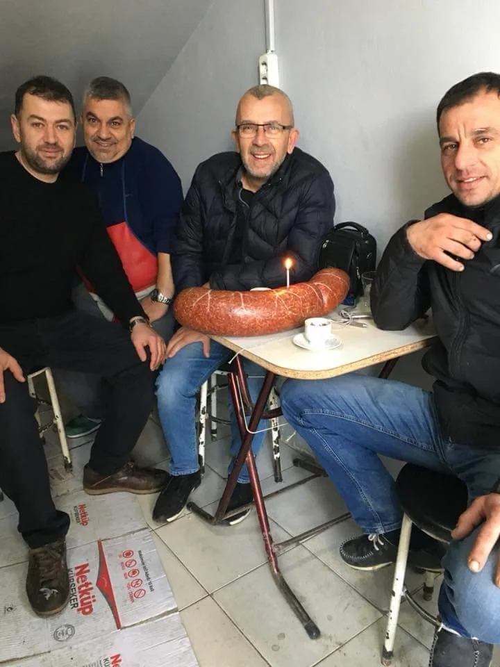 Kasaplardan İlginç Doğum Günü Kutlaması