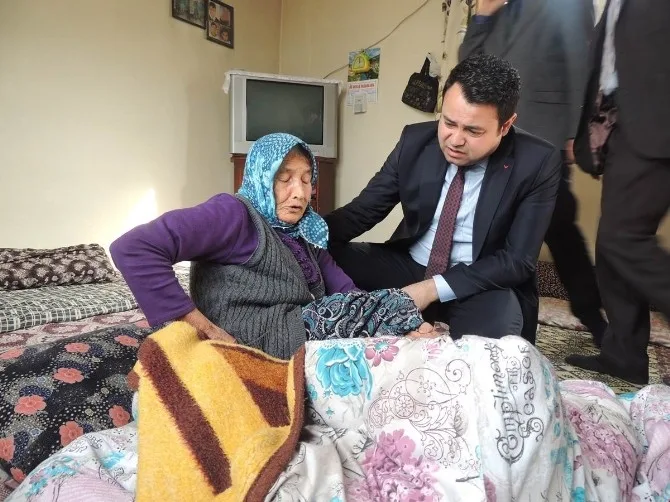 Kaymakam Avcı, Sydv Tarafından Muhtaçlar İçin Yaptırılan Evleri Ziyaret Etti
