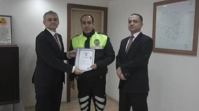 Kaymakam Güvenden Başarılı Polise Teşekkür