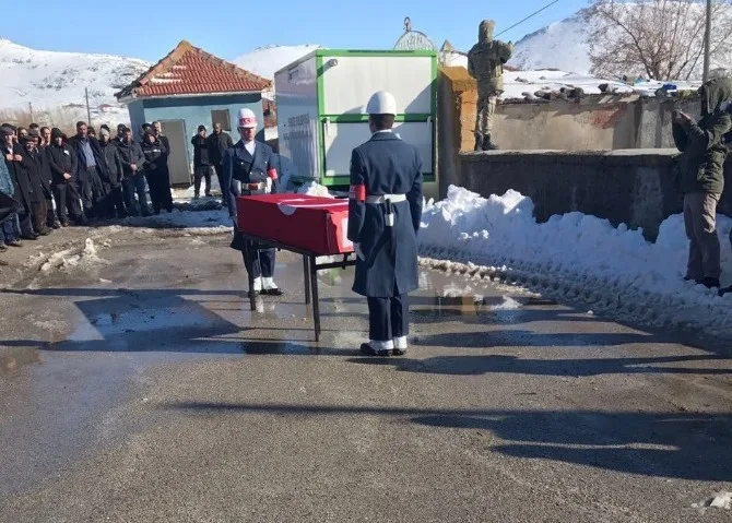 Kazada Şehit Olan Astsubay Ankarada Son Yolculuğuna Uğurlandı