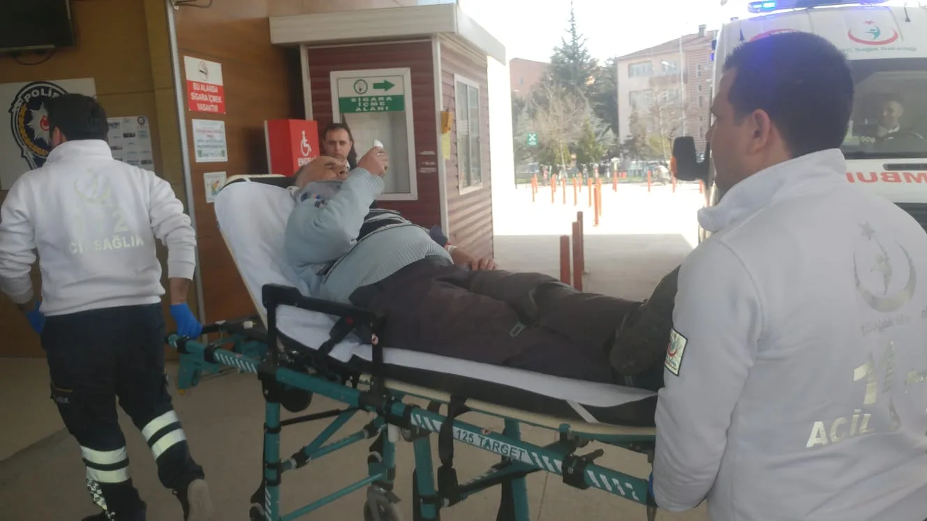 Kamyonet ile bisiklet çarpıştı; 1 yaralı