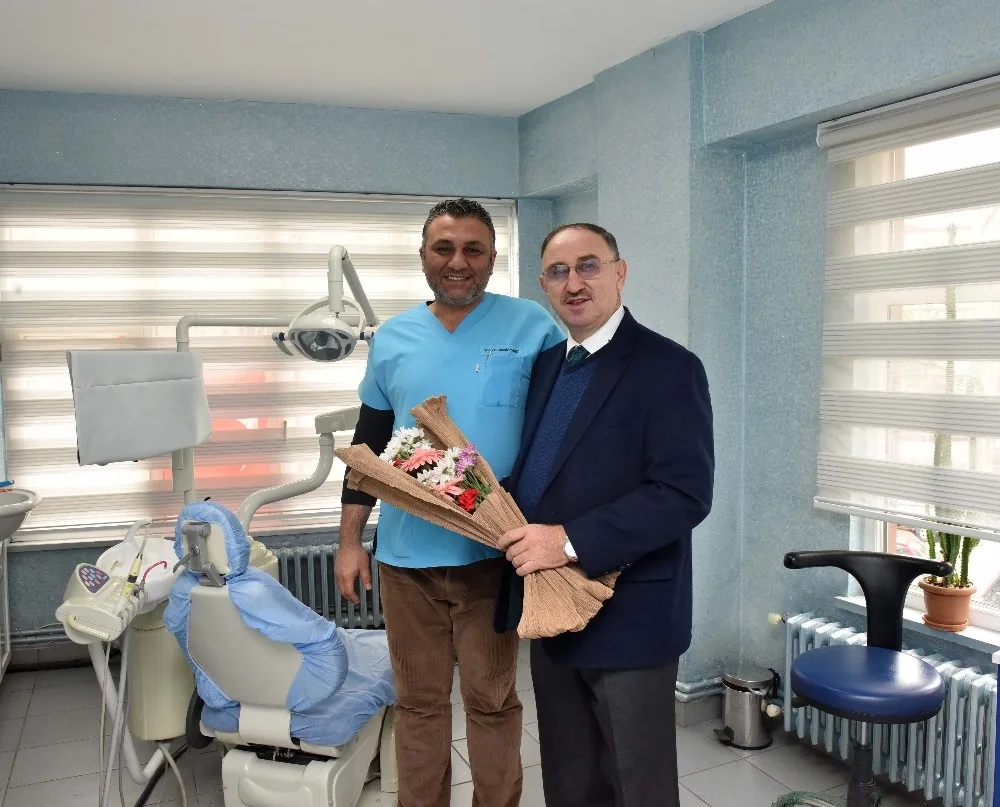 Kurtulandan Diş Hekimlerine Kutlama Ziyareti