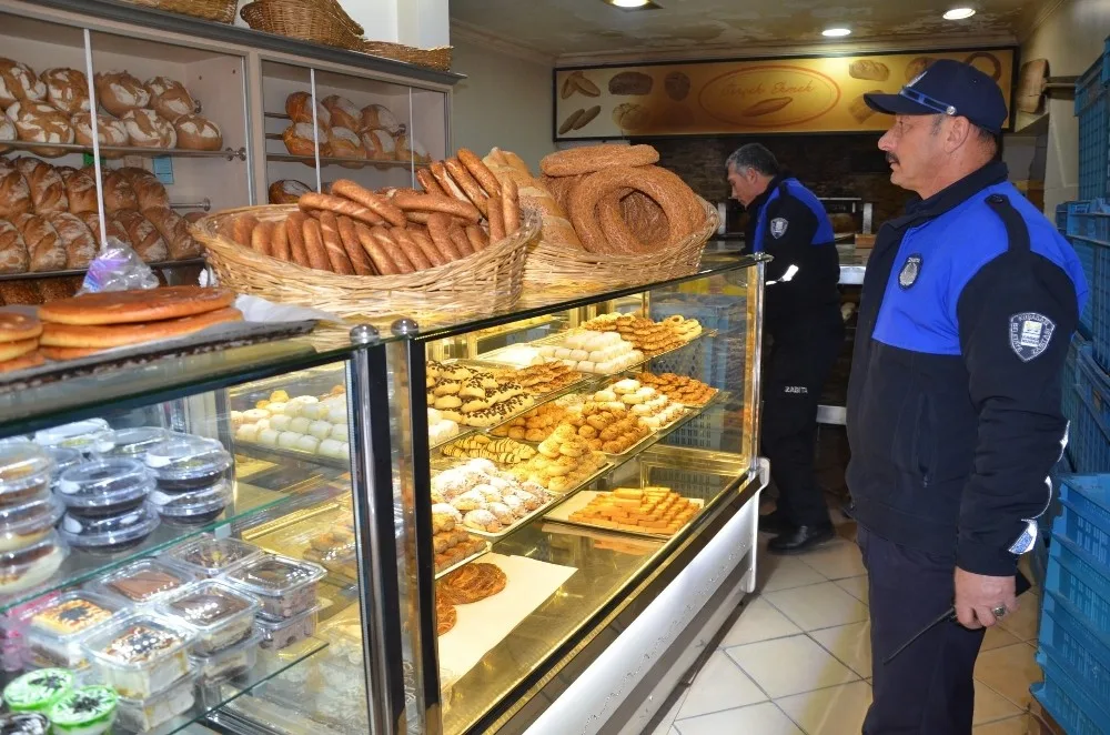 Kuşadasında Zabıta Ekiplerinden Kantin Ve Fırınlara Denetim