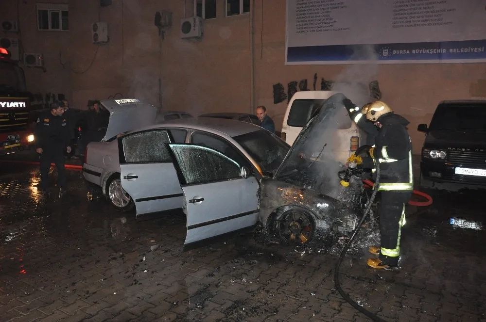 Lpgli Otomobil Alev Topuna Döndü