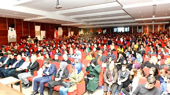 'VAY SEN MiSiN BEN OLAN' KAHKAHA TUFANI