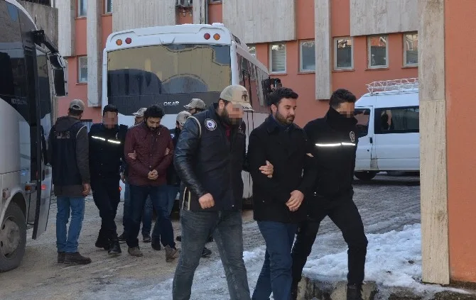 Mardinde 13 Asker Tutuklandı