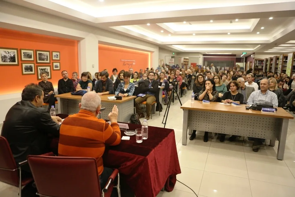 Mario Levi: “Dünyaya Tahammül Edebilmek İçin Yazıyorum“