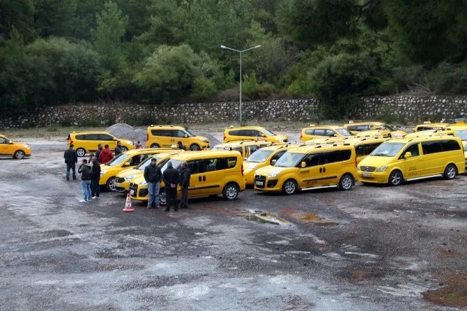 Marmariste Taksiciler İsyanda: Plakalar Satılık