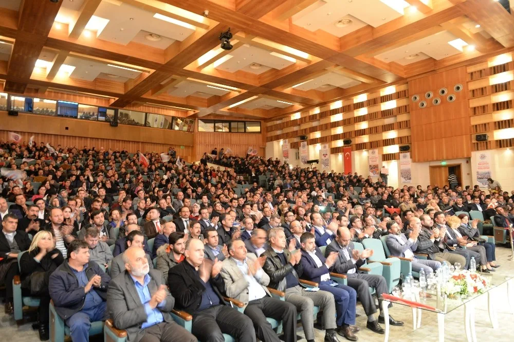 Memur-Sen Genel Başkanı Yalçın: “15 Temmuzun Nöbetçisi, 16 Nisanın ‘Evetçisiyiz”