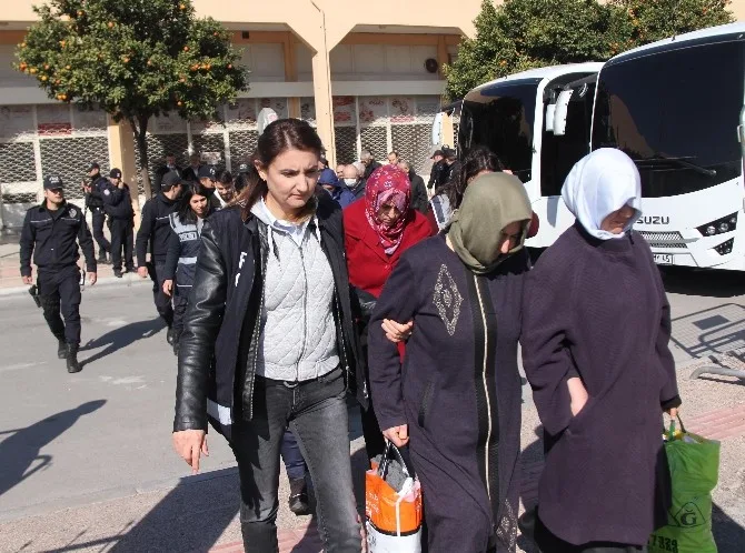 Mersinde Fetö Operasyonunda 18 Kişi Adliyeye Sevk Edildi