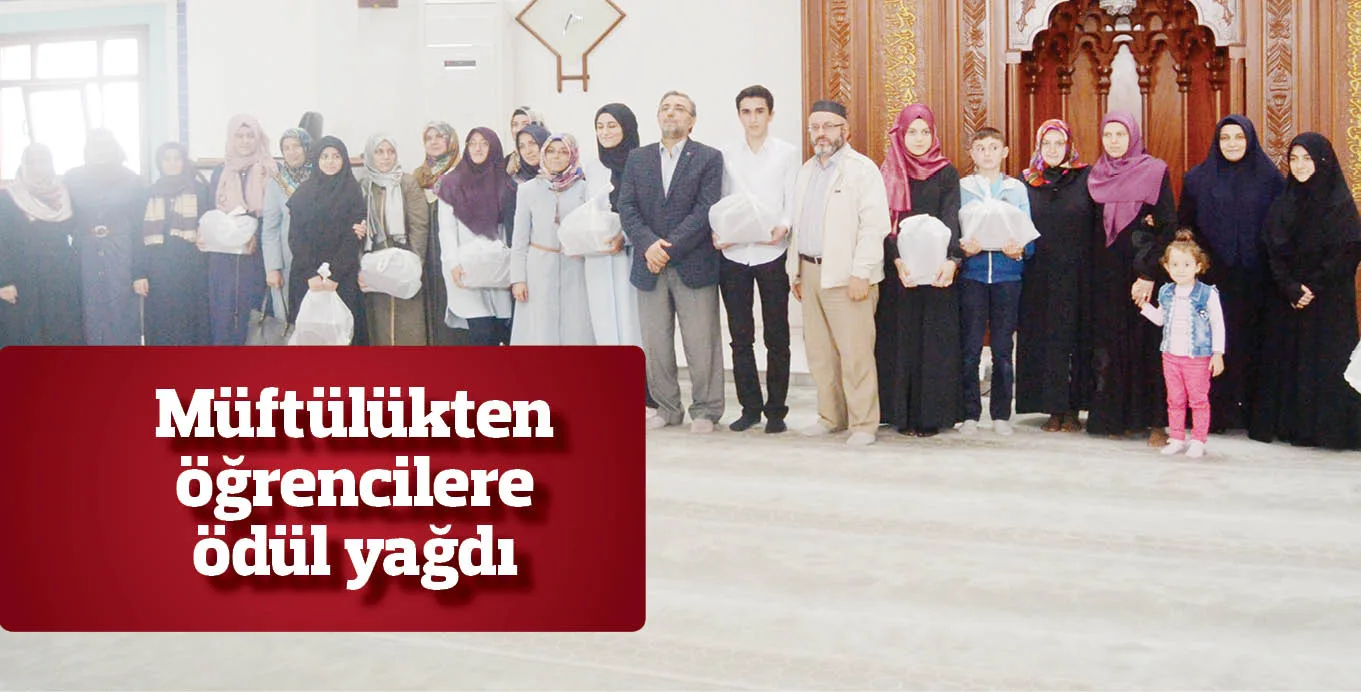 Müftülükten öğrencilere ödül yağdı
