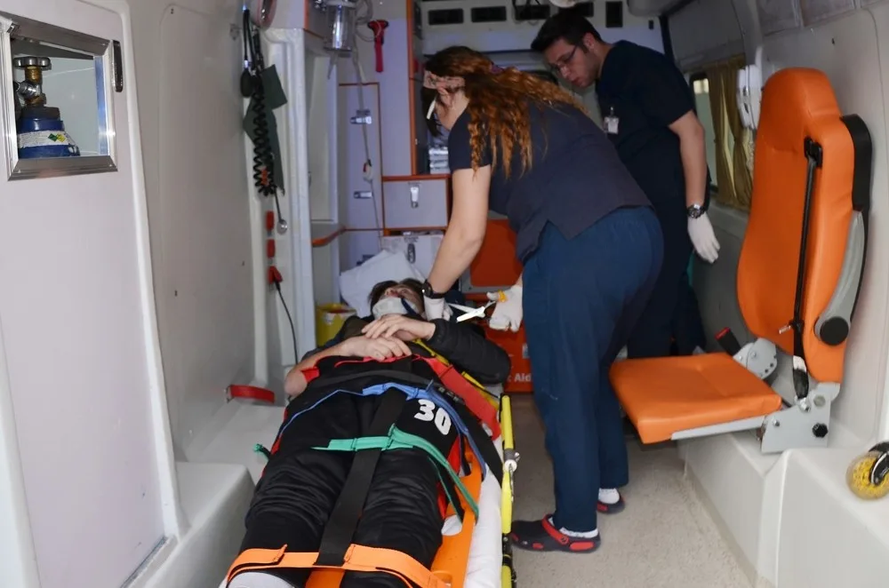 Milasta İki Motosiklet Çarpıştı; 3 Yaralı