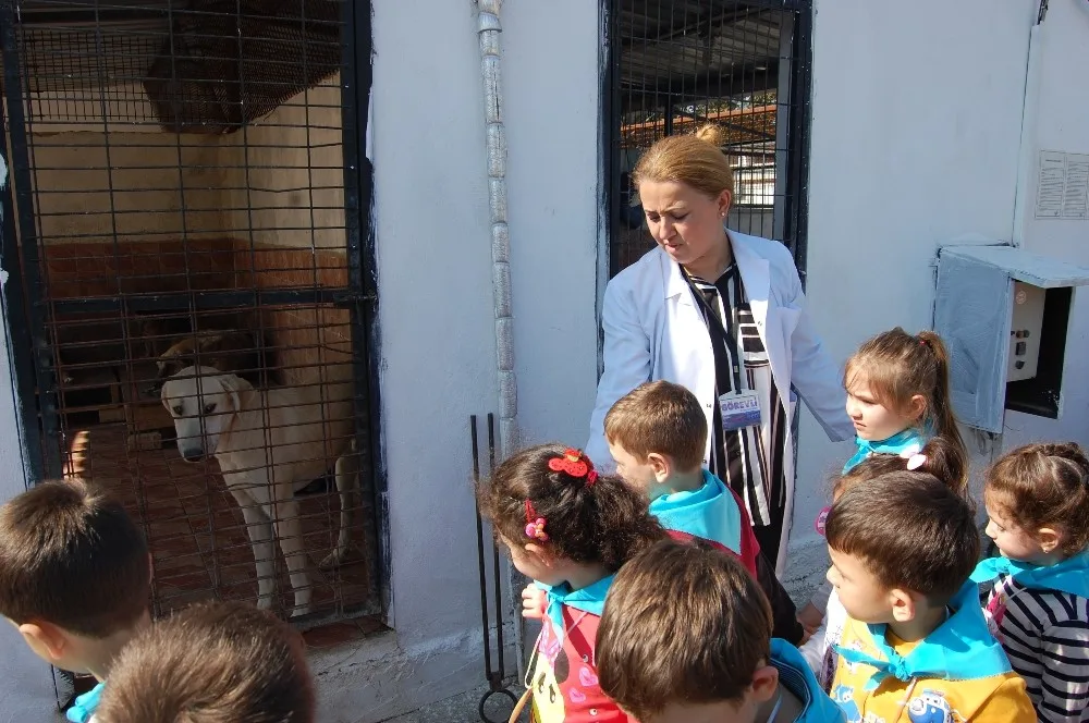 Miniklerden Anlamlı Ziyaret