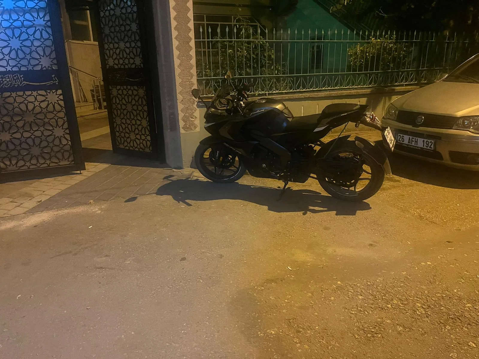 İnegöl’de çalınan motosiklet arka sokakta bulundu