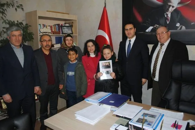 Öğrenciler Aileleri İle Birlikte Kitap Okuyacak